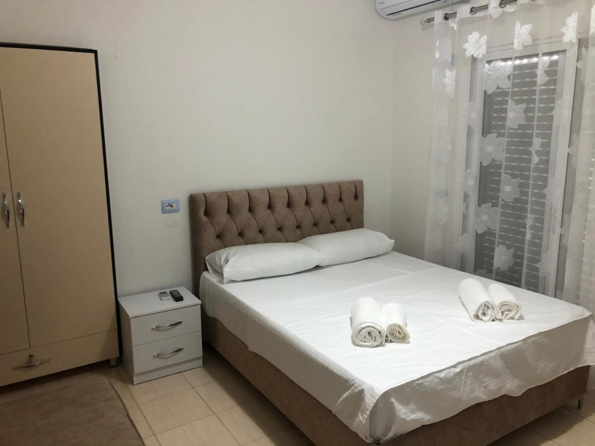 Elton Tafa Guesthouse Ksamil Exterior photo