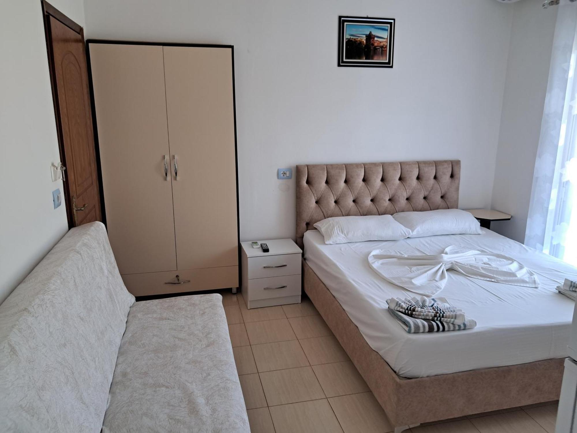 Elton Tafa Guesthouse Ksamil Exterior photo